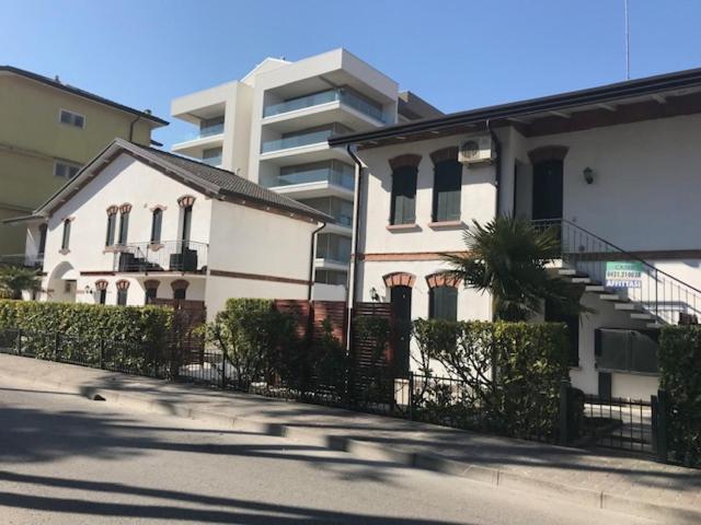 Casette Baradel - Agenzia Caorle Exteriör bild